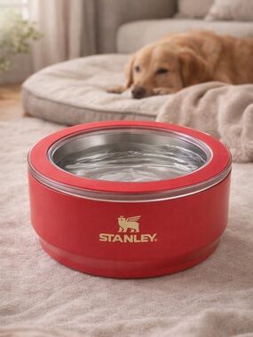 Stanley Insulated Dog Bowl 24oz Spill Resistant Lid Red Pet Bowl